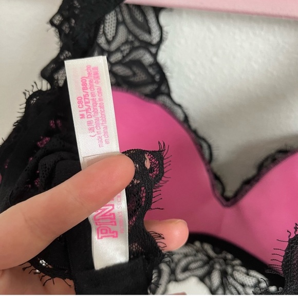 Victoria's Secret Date Push Up Bralette in Black Lace - Picture 5 of 6